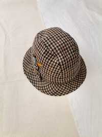 Chapéu de lã vintage inglês com padrão pied le poule com penas