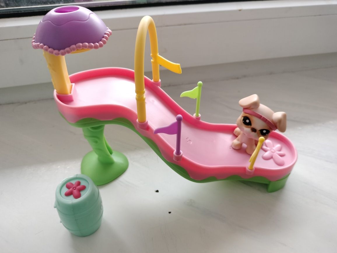 Zestaw Littlest Pet Shop zjeżdżalnia