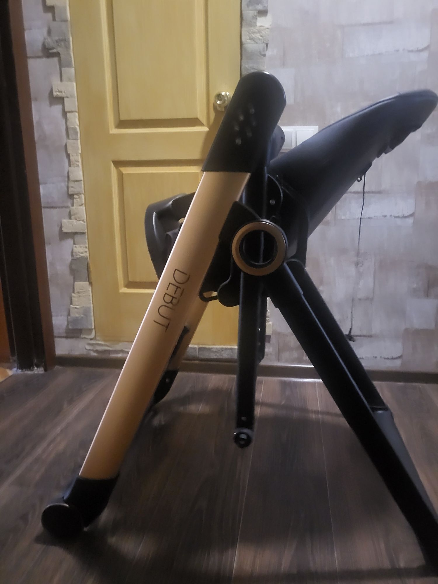 Стульчик-качели ME 1102 DEBUT