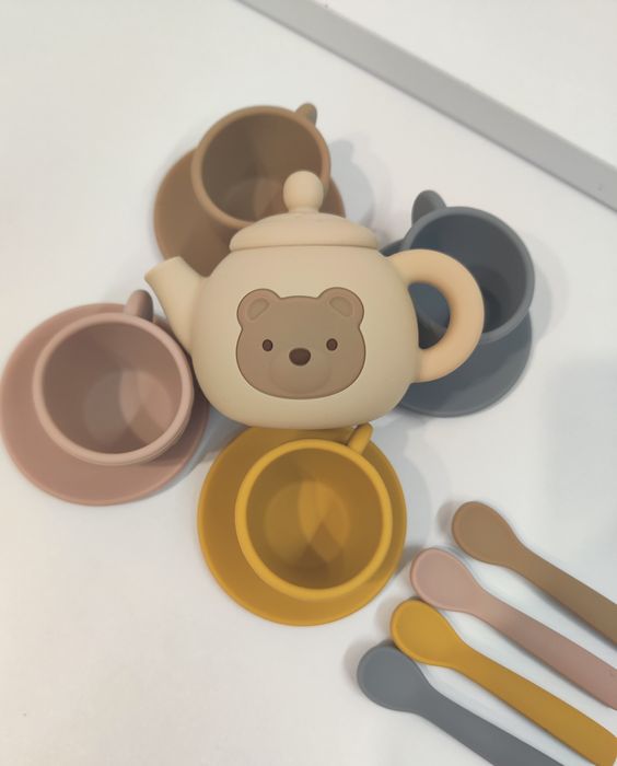 Silikonowy zestaw do herbatki dla dzieci | nauka przelewania, bezpiecz