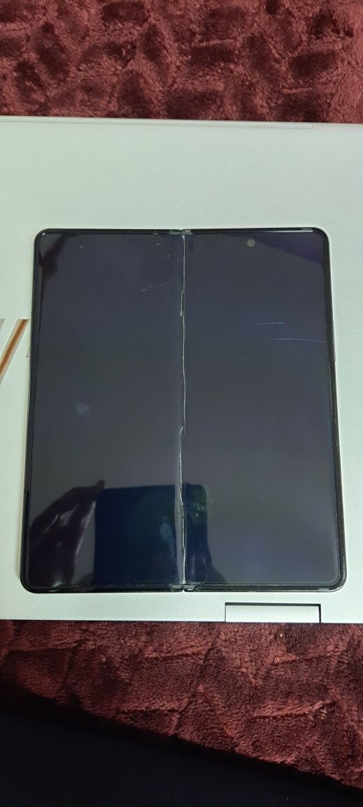 Samsung Z Fold 4 + capas + caneta