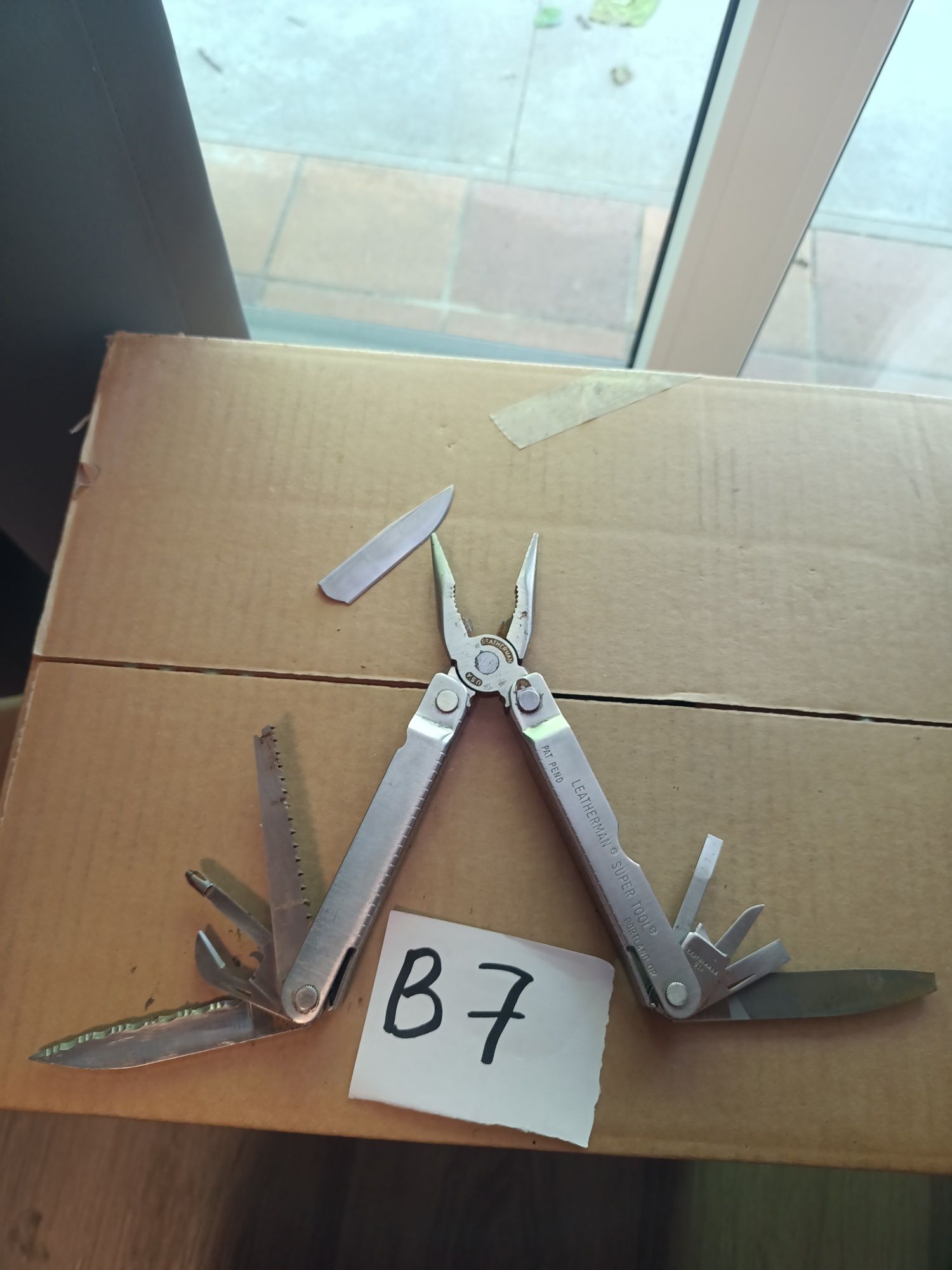 Мультитул Leatherman Super Tool під відновлення