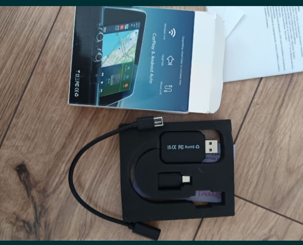 Bezprzewodowy adapter Carplay  Pług and Play