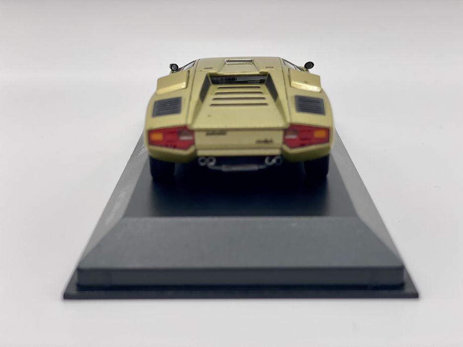 Lamborghini Countach Minichamps