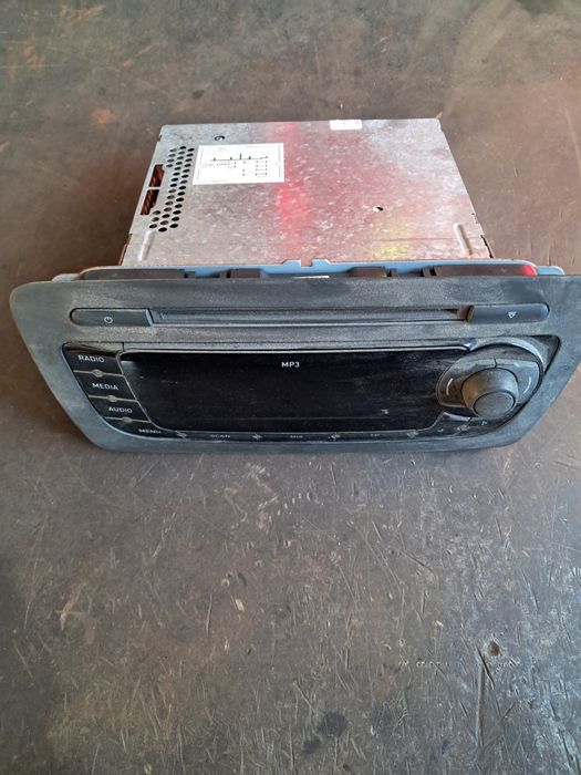 Oryginalne radio mp3 Seat Ibiza IV rok 2010