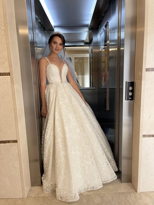 Весільна сукня, весільне поаття , пишна весільна сукня, плаття для нар