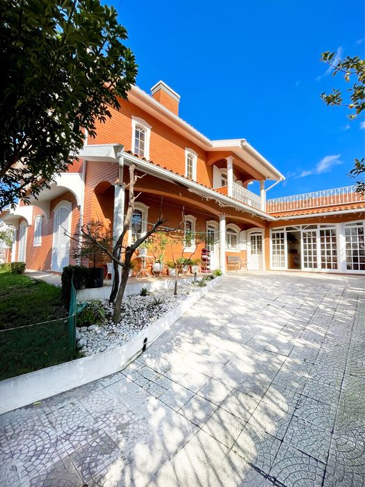 Excelente moradia T4+1