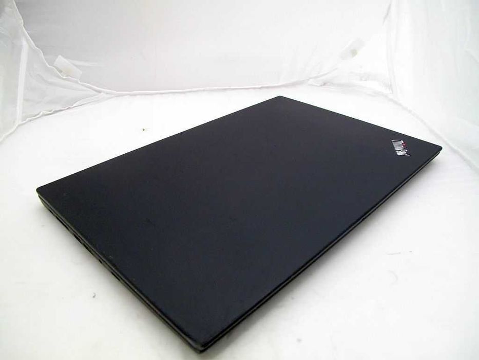 Laptop Lenovo ThinkPad T590 i7-8565U 250 GB SSD 16GB RAM 15,6 Win11