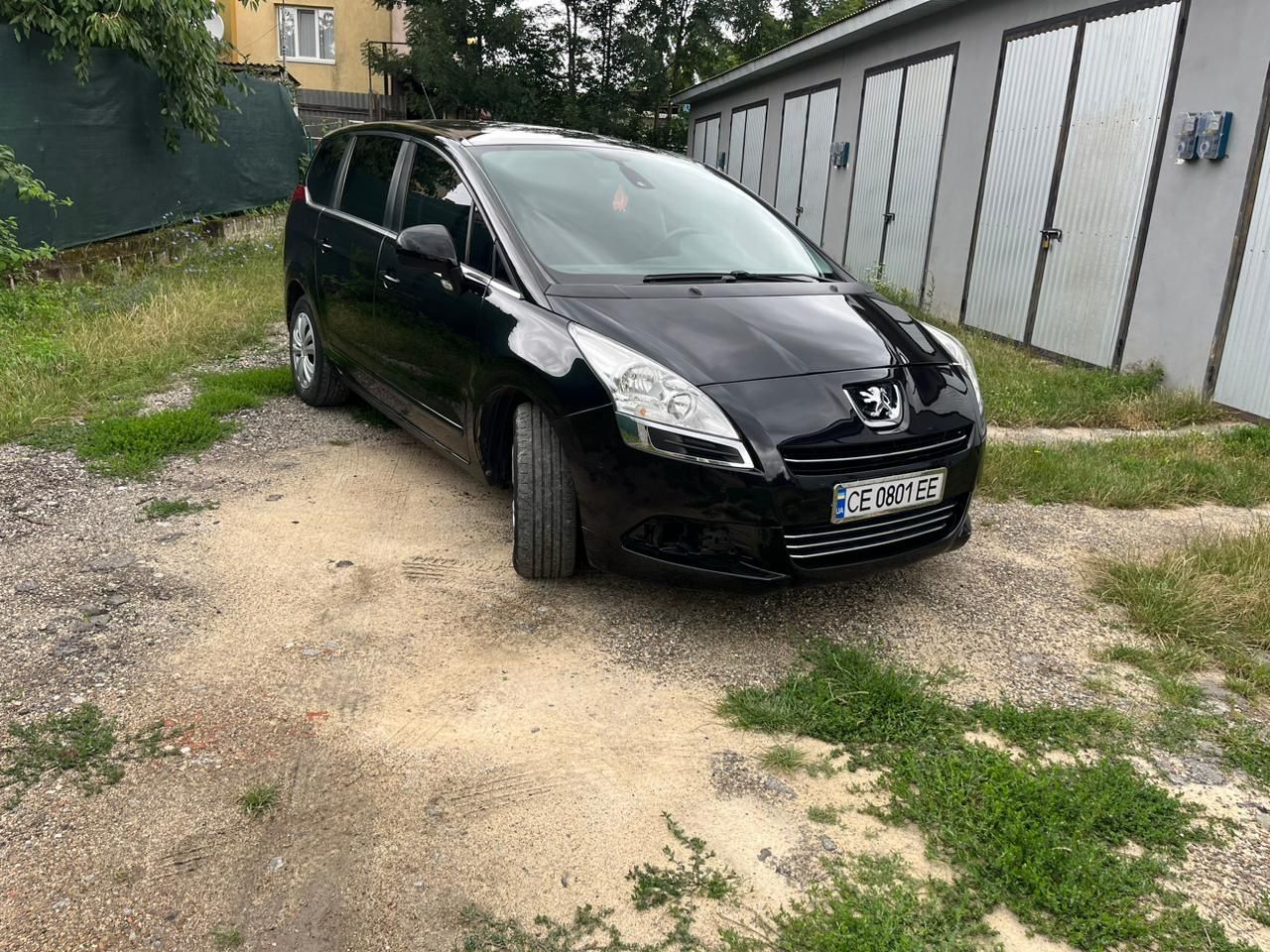Продам Пежо 5008