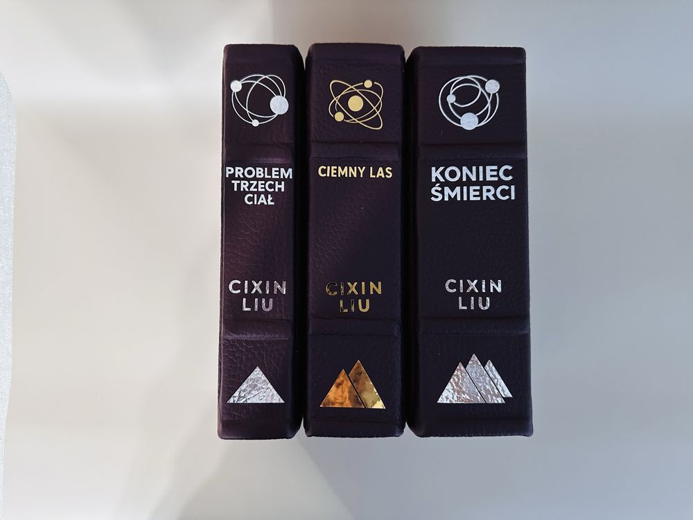 Trylogia Wspomnienie o przeszłości ziemi - Cixin Liu - skórzana oprawa