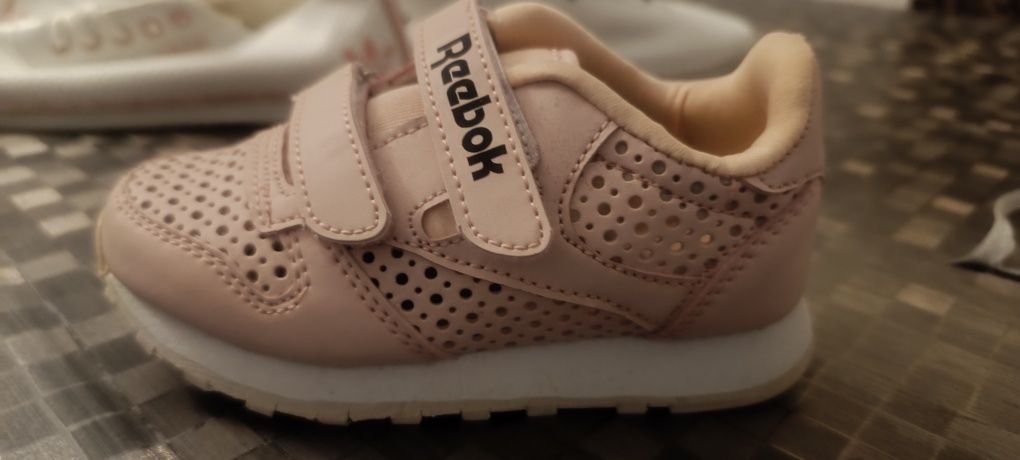 Tênis Reebok confortáveis