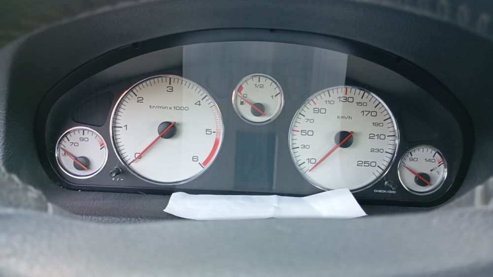 Продам авто всі деталі по телефону