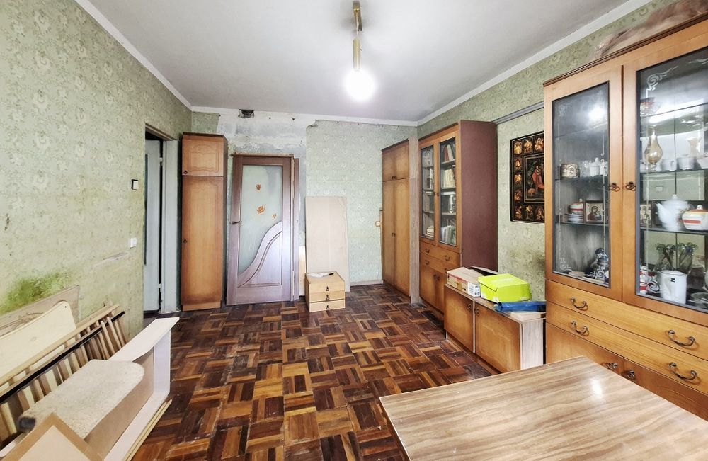 Продам 2-х ком. квартиру  2/9 ул. Героев 55 Бригады