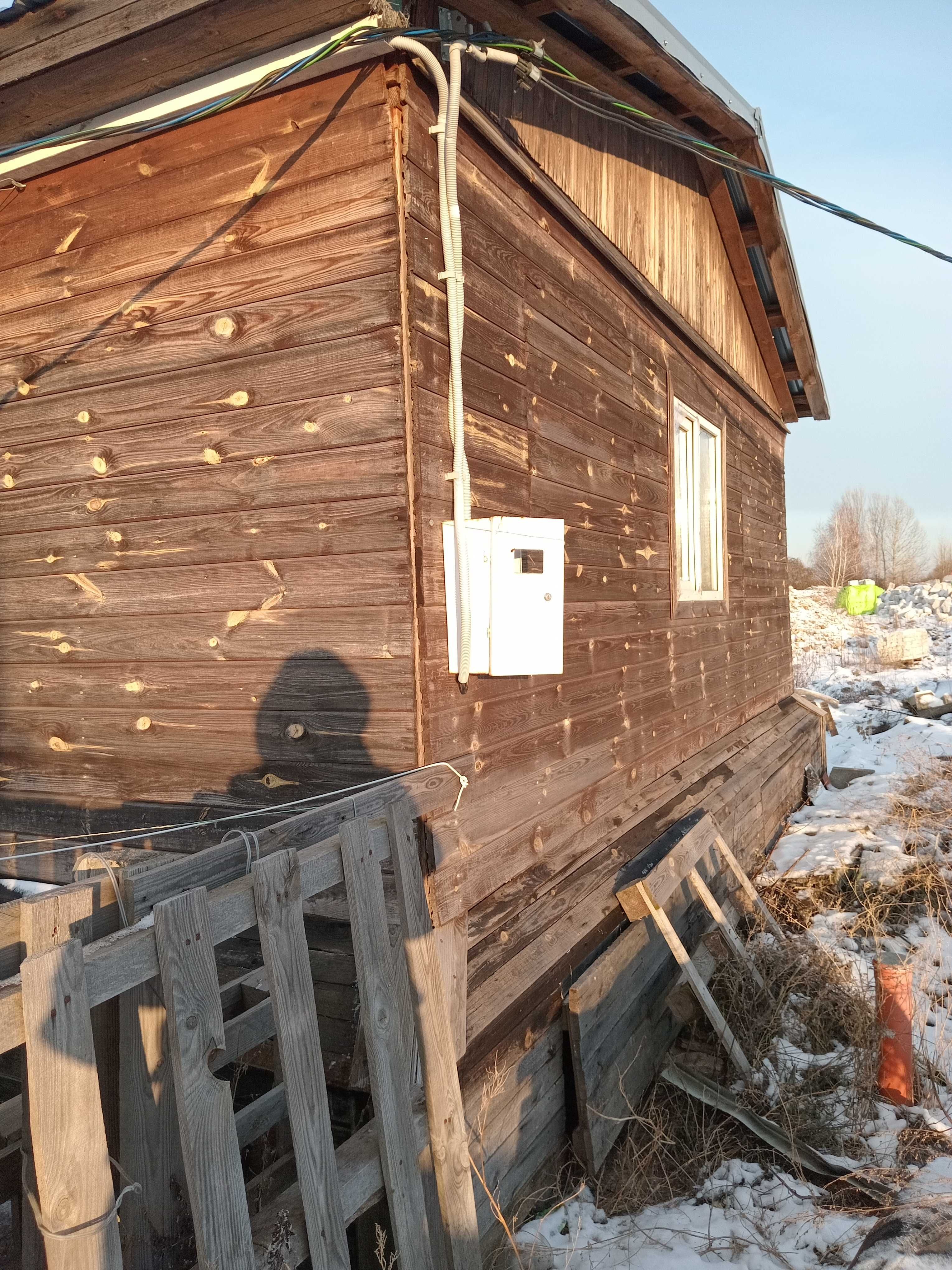 Здам старий будинок у Києві. під викуп. Земля приватизована.