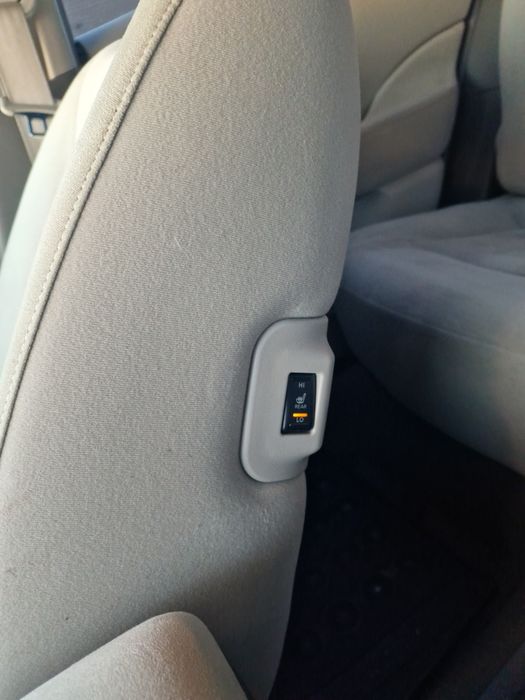 Nissan Leaf 2012рік 112т.км Батарея 10/12