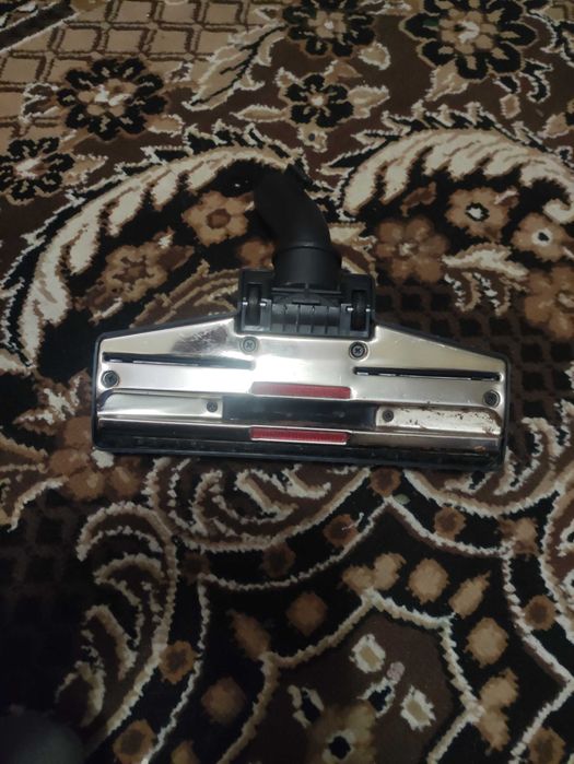 Пилосос мішковий Philips