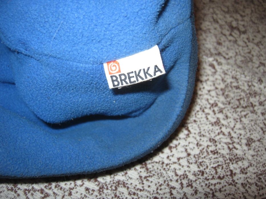 Флисовая шапка Brekka. Подростковый размер.