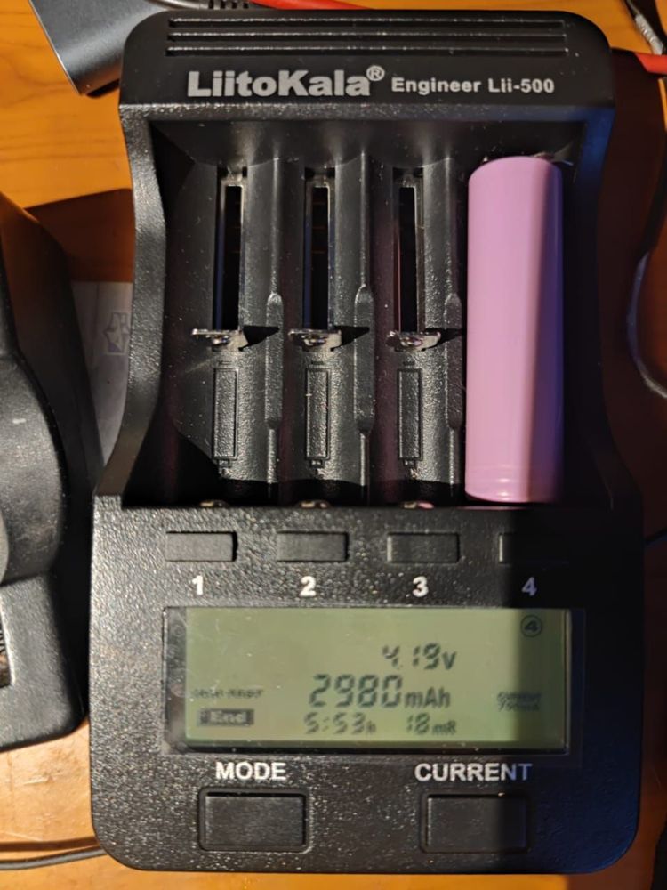Продам батарейки Самсунг 18650  30Q вживані