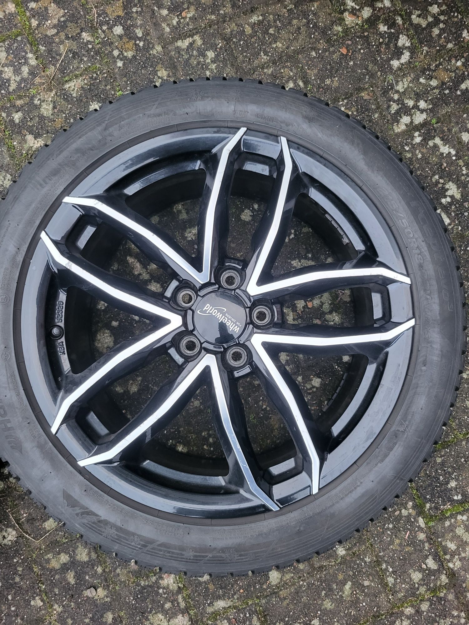 Felgi Wheelword 18" 5x112 Opony zimowe 215/50/18 Audi/Mercedes/Vw/Skod