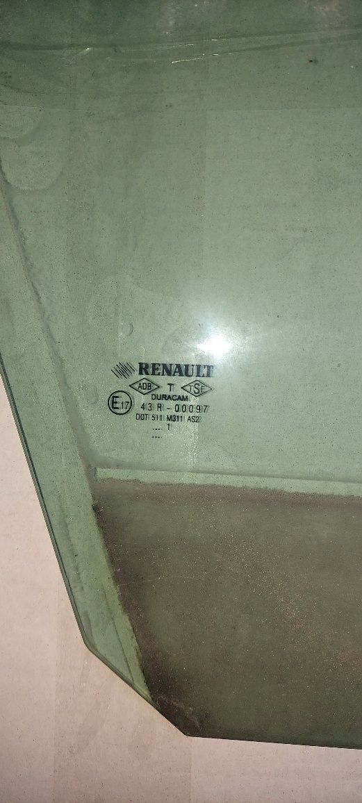 Скло renault megan 1 універсал