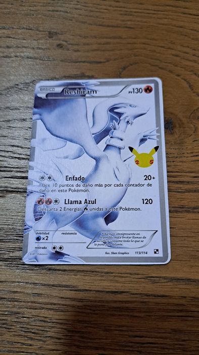 Reshiram carta Pokemon