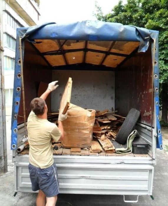 Вывоз мусора недорого , вывоз веток листьев земли грунта , вывоз хлама