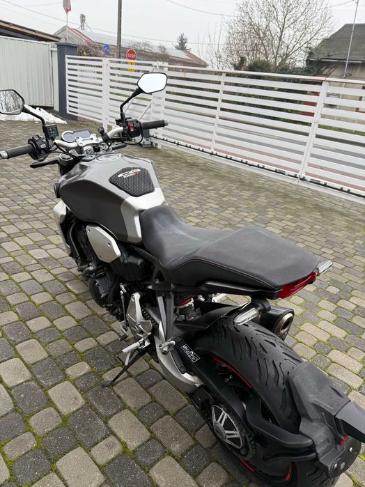 HONDA CB 1000R, CB 1000, 18r, bezwypadek, silnik do naprawy, oryginał