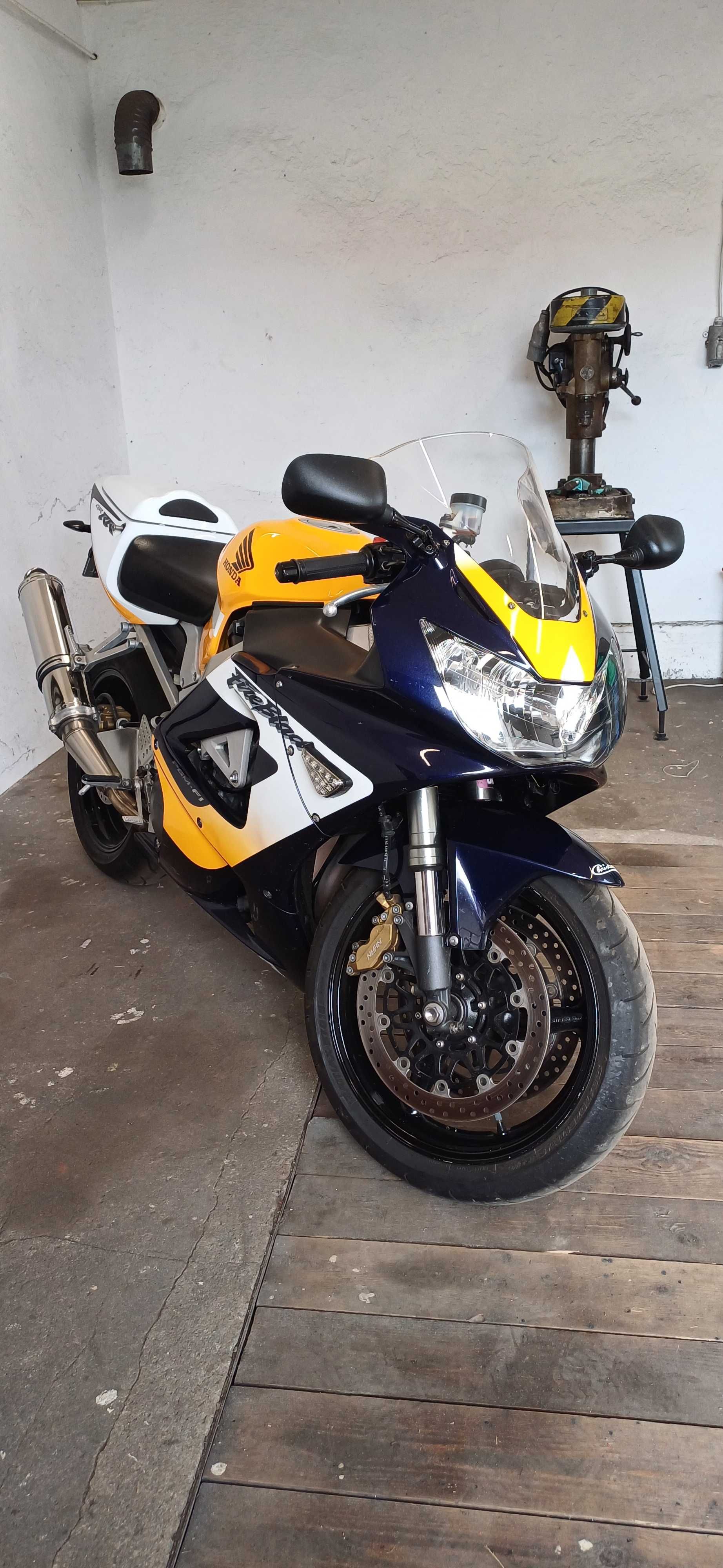 Honda CBR 929 RR 2001