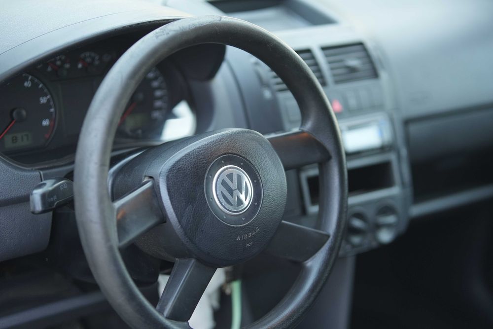 Volkswagen Polo 2004 1.2 Gasolina usado, bom estado