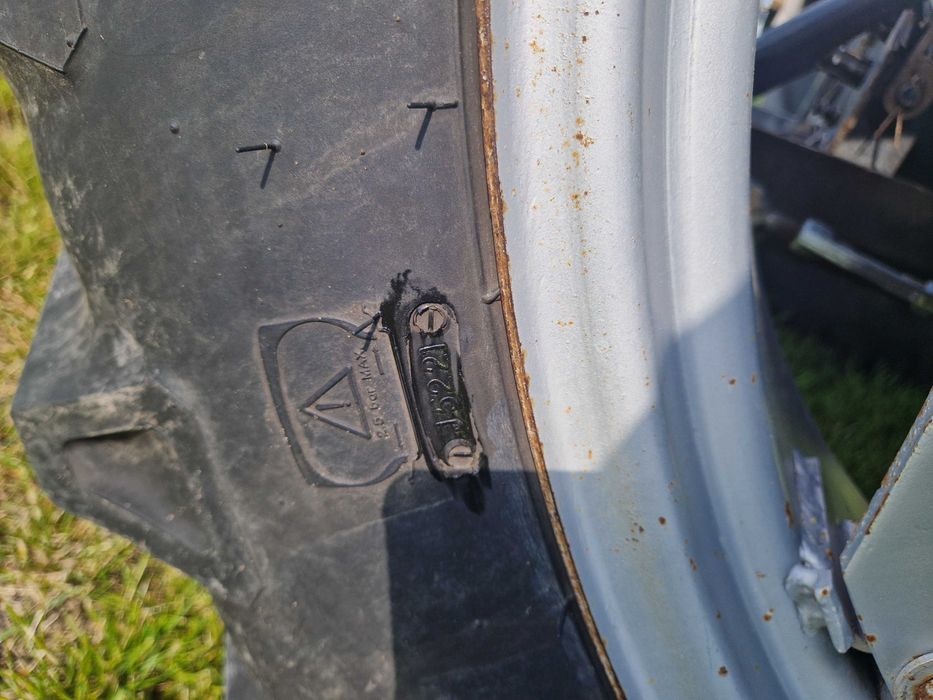 Sprzedam Ursus 3512 ,MF 255