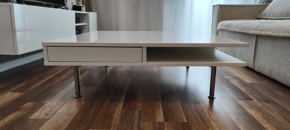 Stolik kawowy Ikea TOFTERYD prostokątny 95 x 95 x 31cm biały