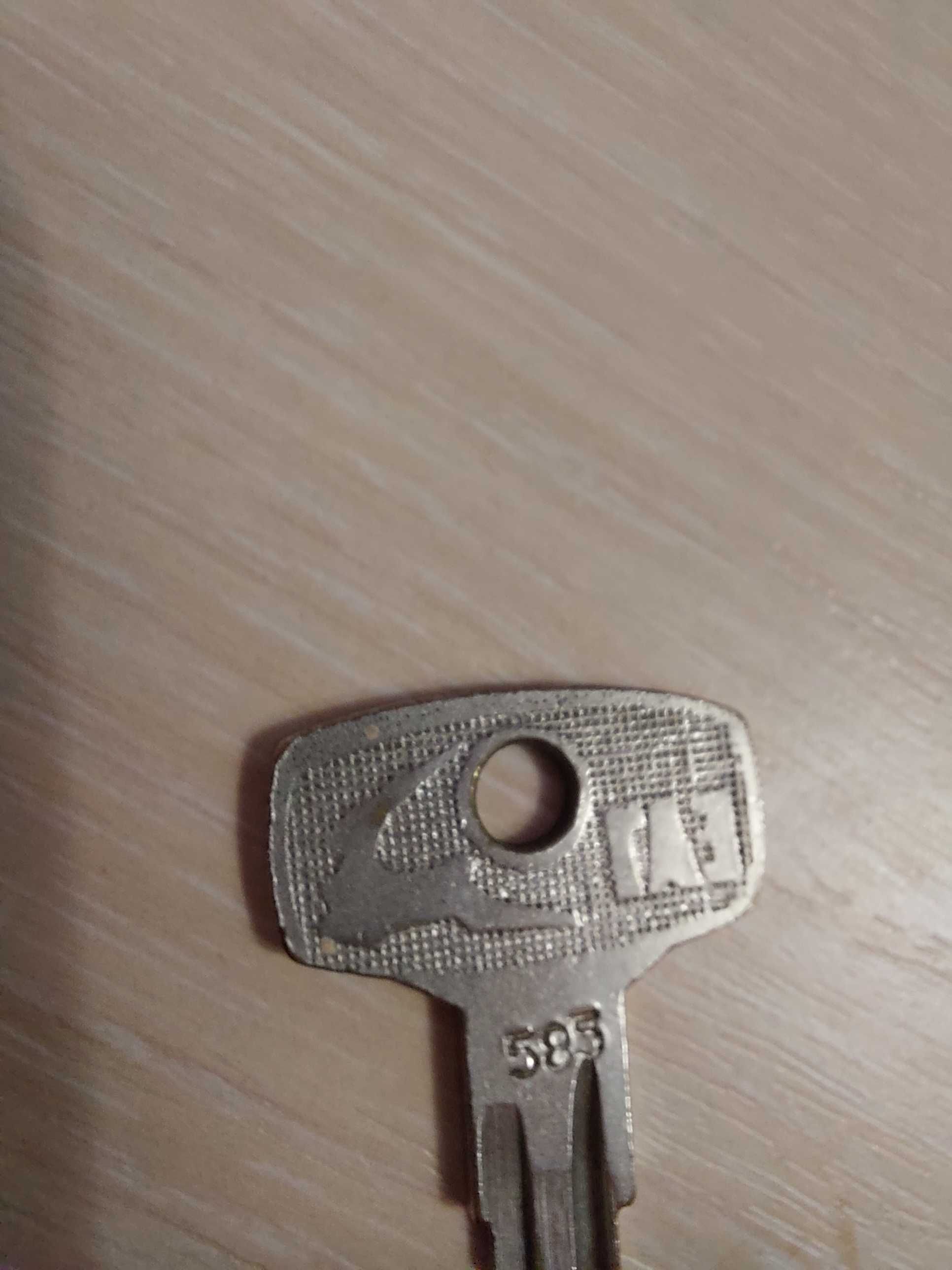 Ключ от замка ГАЗ # 585