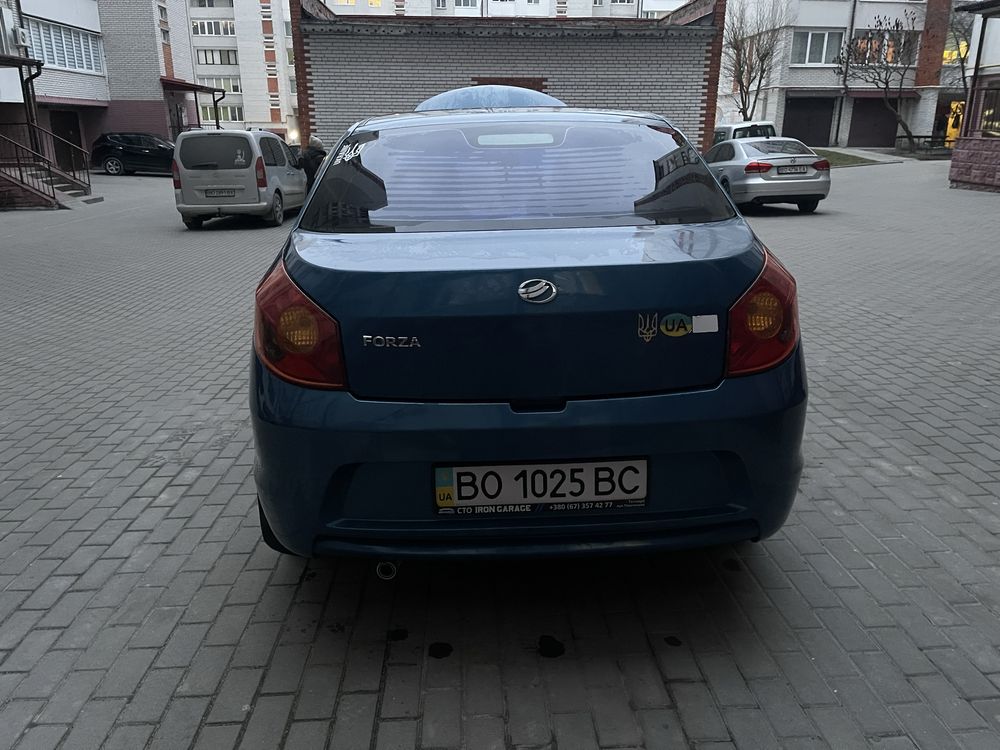 Заз Forza 2013р газ бензин нюанси тільки по кузову пробіг 86000 ТОРГ