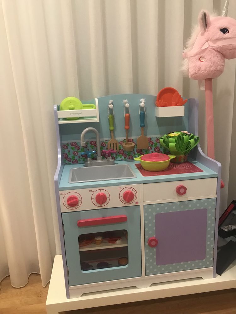 Cozinha de brincar itslmagical da imaginarium