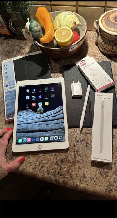 Tablet iPad Apple PRO - TOUCH ID - PROCREATE