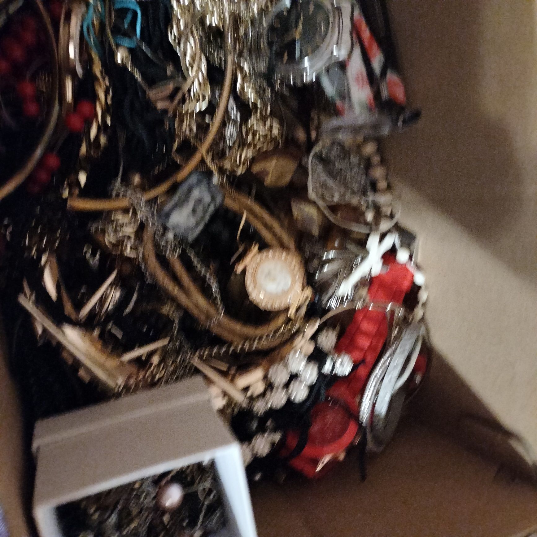 Mystery box bizuteria mix zestaw złom biżuterii DIY