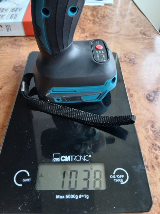 Гайковерт. Імпакт.Зарядне 18-36 макіта.