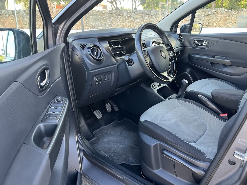 Renault captur como novo