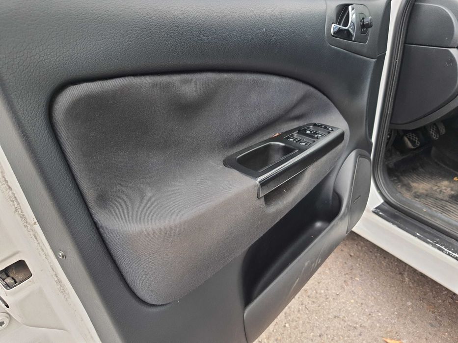 Skoda Octavia 1.6 бензин - 2006