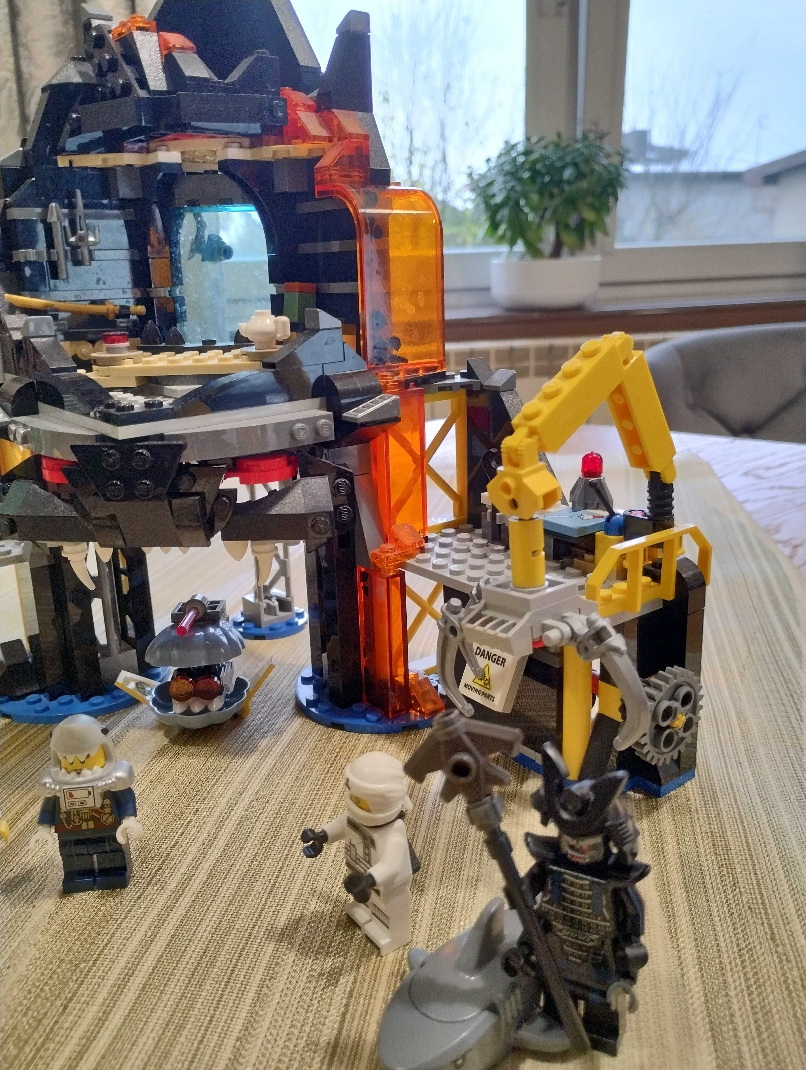 Lego 70631 wulkaniczna kryjówka Garmadona