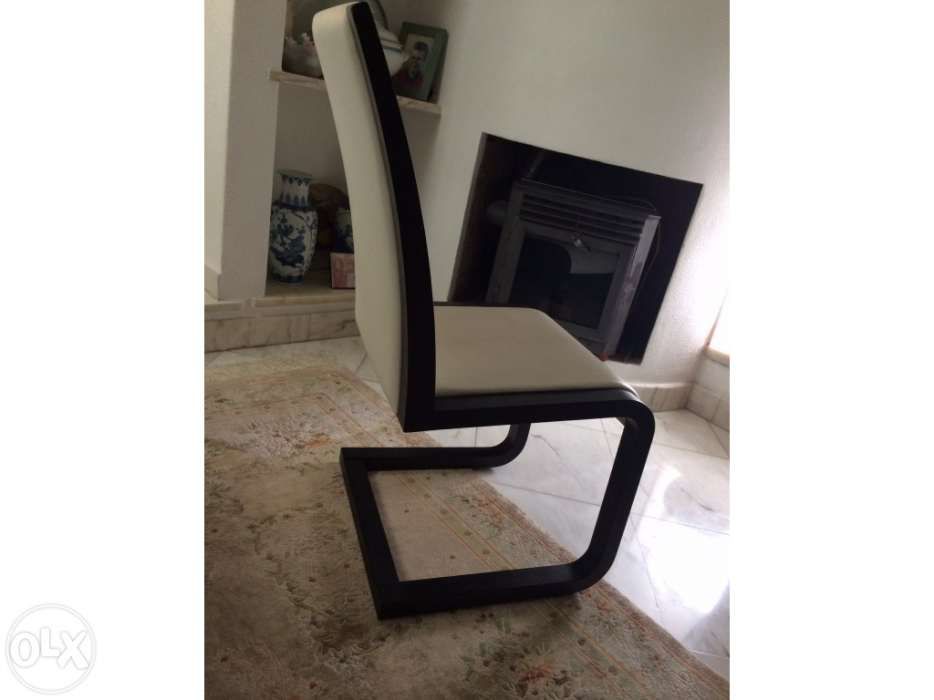 Cadeiras design Wengue e pele