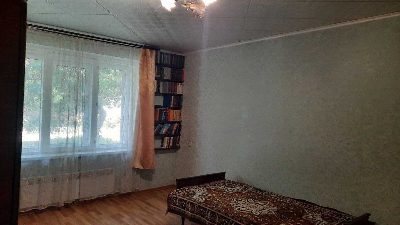Продам 1 комн. кв-ру в п. Эсхар, 1/5, высокий цоколь