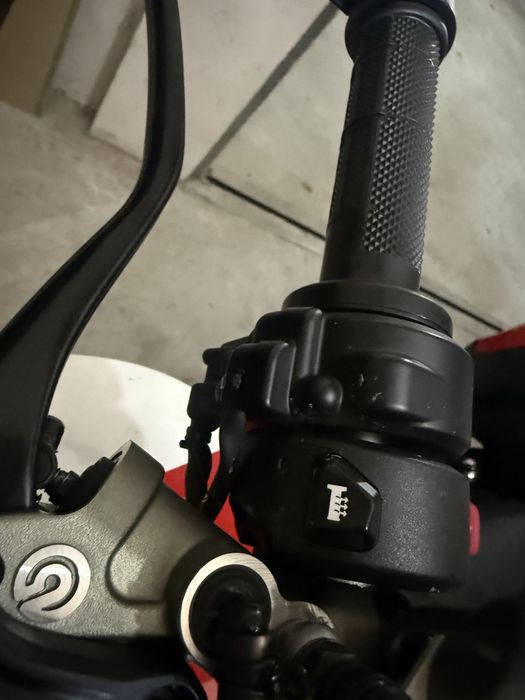 Ducati v4 pikes peak