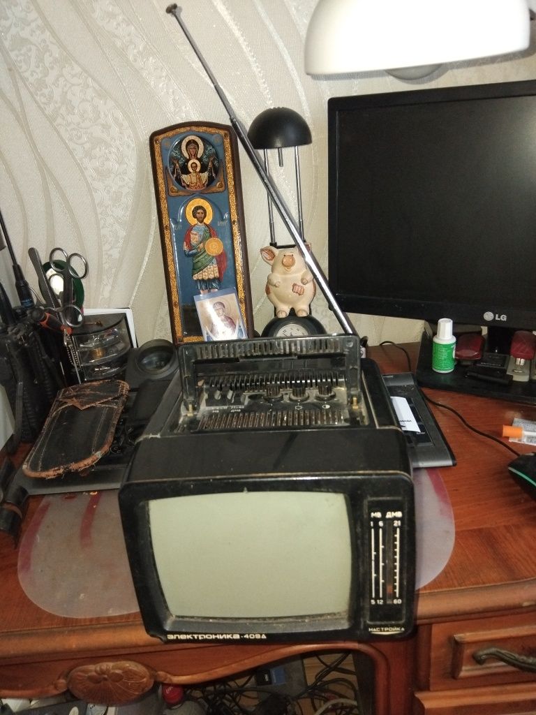 Продам Электроника 409