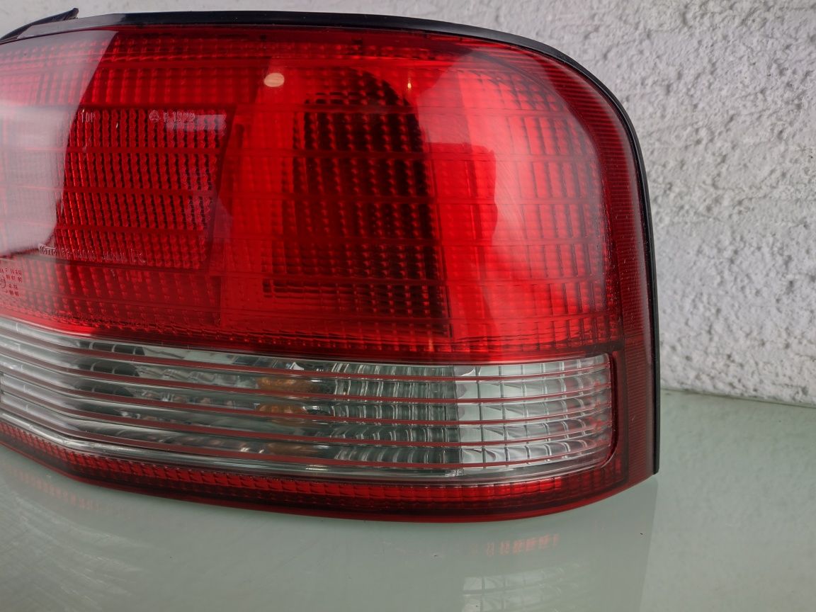 Mitsubishi Galant VI sedan lampa prawy tył Japan koito wysyłka  olx