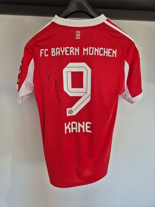 Koszulka FC Bayern 25/26 + autograf Neuer i Laimer