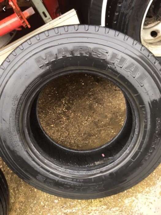 Varios pneus camiao 315/80/22.5 2 de Xico