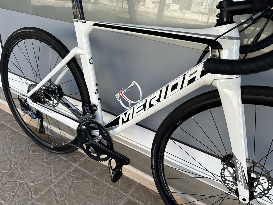 Bicicleta de estrada carbono - Disco / ultegra