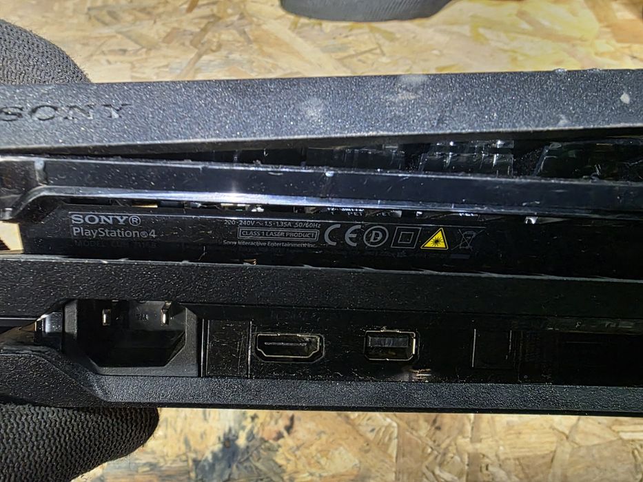 Konsola PlayStation PS4 1TB na części