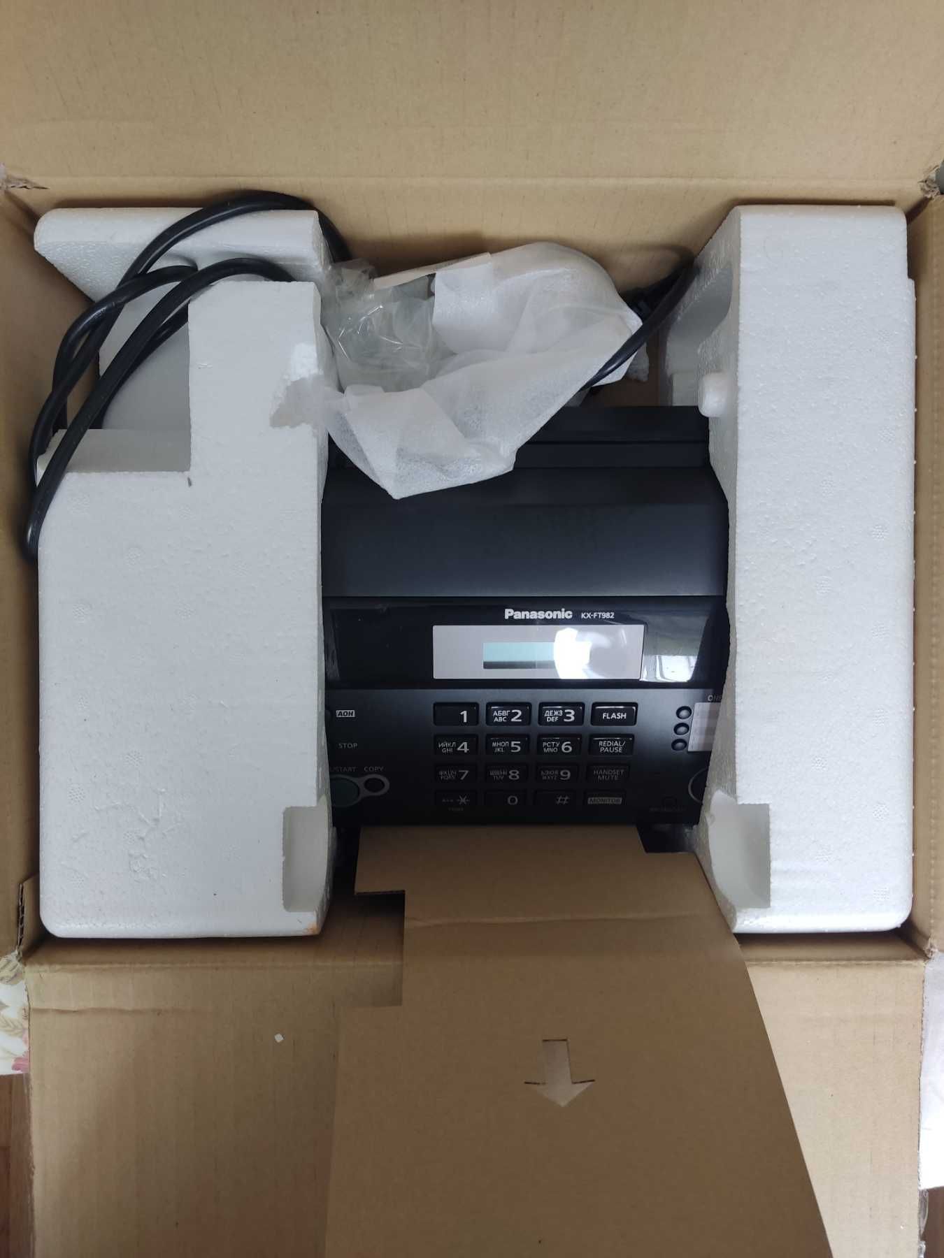 Факсимільний апарат PANASONIC KX-FT982UA-B